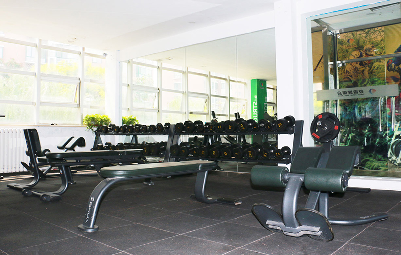 健身房器材